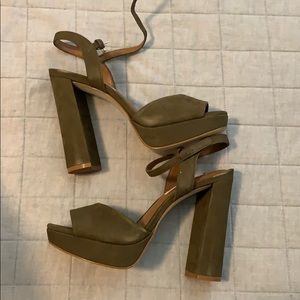 Olive Steve Madden platforms